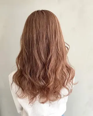 ロング カラー リサ tonieのヘアスタイル
