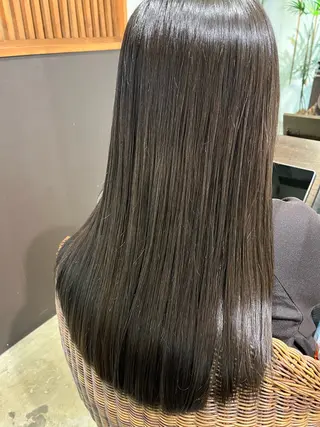 ロング 廣谷 EMIのヘアスタイル