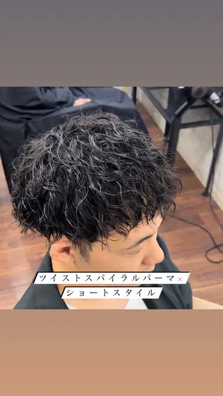 パーマ メンズ Rikito .のヘアスタイル