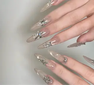 ネイル D-BEAUTY Nailsalonのネイルデザイン