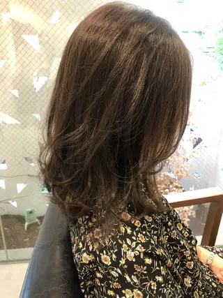 ミディアム 髪質改善✨️透明感カ ラー✧*。山下さいみのヘアスタイル