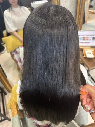 ロング カラー パーマ AnFye forprcoのヘアスタイル