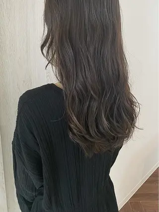 ロング カラー いけだ　ひかり ハイライトくびれヘアのヘアスタイル
