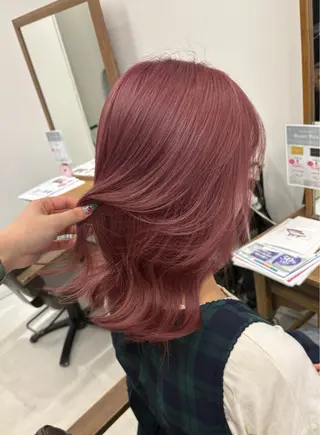 セミロング 大林 菜海/透明感/ ハイトーン/レイヤーのヘアスタイル