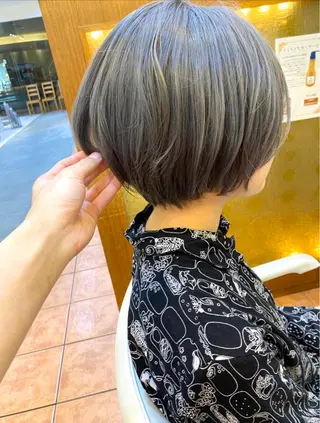 ショート カラー ✨髪質改善専門店✨ QOLU✨のヘアスタイル