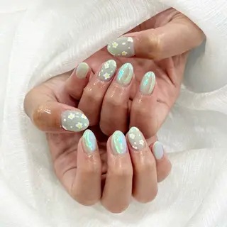 ネイル 深井 聖羅のネイルデザイン