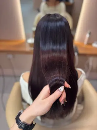 ロング カラー ROCCOeast AKARIのヘアスタイル