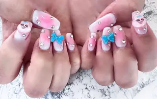 ロング Salon Platinumのネイルデザイン