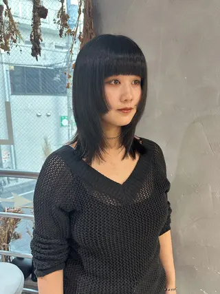 セミロング カラー ウルフ レイヤー パーマ🪐MANAのヘアスタイル