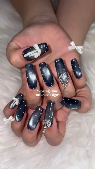 ネイル laninails所属・LANI nailsalonのネイルデザイン