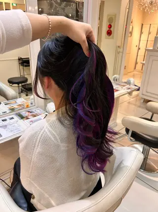 ロング 生活が楽になる縮毛/ ブリーチなしレッドのヘアスタイル