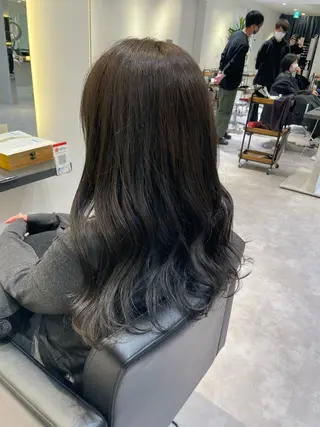 ロング ハイトーン/透明感 yuinaのヘアスタイル