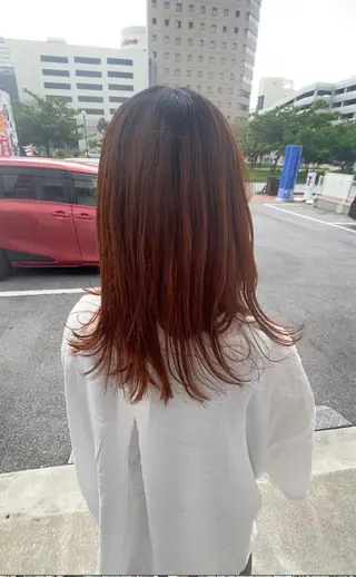 ロング カラー 饒平名 知也のヘアスタイル