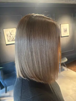 ミディアム カラー 武本 佑衣のヘアスタイル