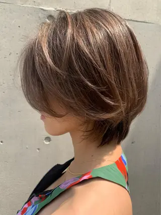 ショート カラー ブリーチ＆カラーが 得意☀️望月宣雄☀️のヘアスタイル