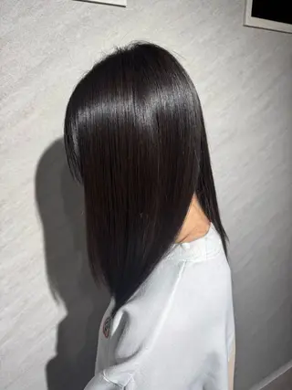 セミロング 西宮市で髪質改善 縮毛矯正特化のヘアスタイル