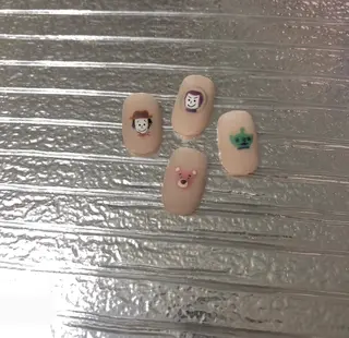 ネイル パラあり！フィルイン 美フォルムのネイルデザイン