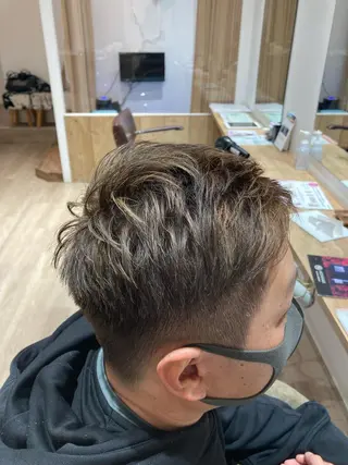 ショート カラー メンズ 前田 梨沙のヘアスタイル