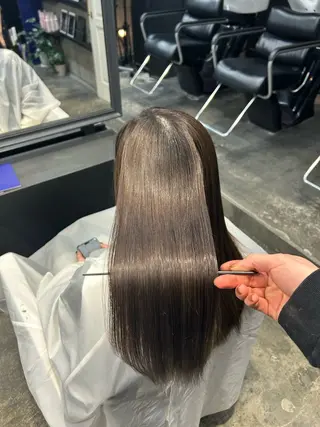 ロング カラー T  O Yのヘアスタイル