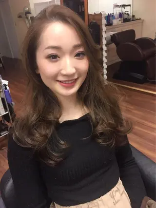 ミディアム セミロング ロング カラー パーマ ヘアアレンジ 成松 勇治のヘアスタイル