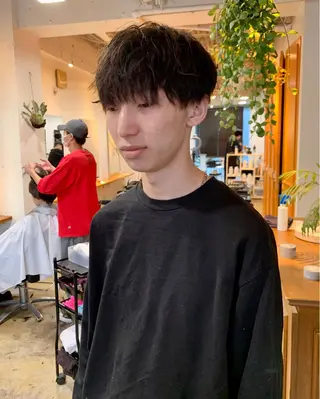 ショート パーマ メンズ グランジヘア 無造作ヘアHYUGAのヘアスタイル