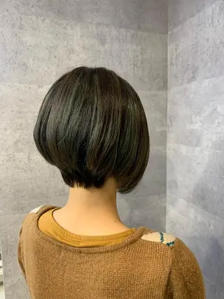 ショート カラー 今野 美栄のヘアスタイル