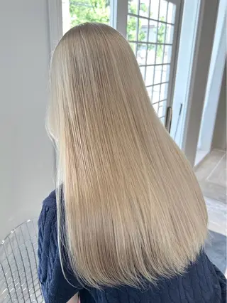 ロング カラー みなみ/ブリーチ/ ダイアモンドリリーのヘアスタイル