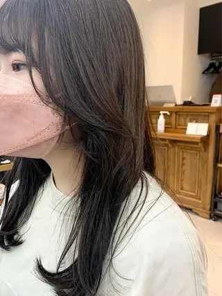 ミディアム カラー パーマ ヘアアレンジ メンズ キッズ ネイル マツエク・マツパ アイブロウ レイヤーカット 🌿透け感カラーのヘアスタイル