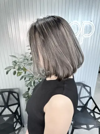 ショート カラー LOOP hairのヘアスタイル