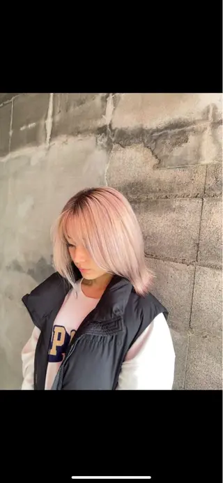 ミディアム カラー エクステ/ハイトーン /レイヤーカットのヘアスタイル