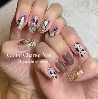 ネイル NORA nail UMEDA MAIのネイルデザイン