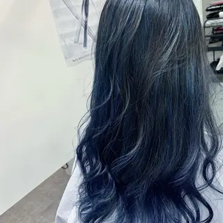 ロング Adachi Fujikoのヘアスタイル