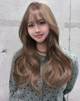 カラー セミロング 韓国ヘア💖Wカラー 💖透明感カラー💖のヘアスタイル