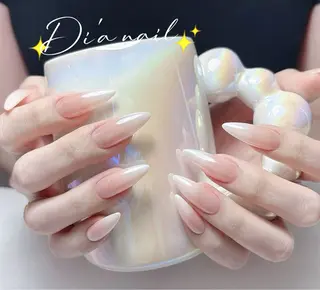 セミロング 戸井田 静香のネイルデザイン