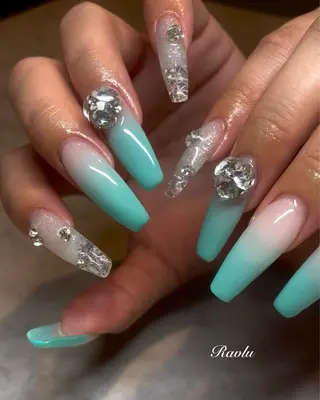 ネイル アラカキ アンジュのネイルデザイン