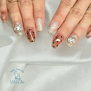 ネイル ViViChi 梨帆のネイルデザイン