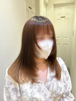 セミロング 🇰🇷韓国レイヤー 多幸感メイク🤍のヘアスタイル