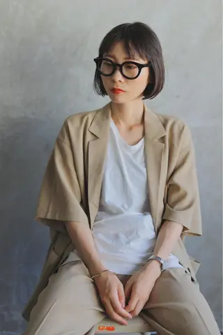 ミディアム さの あやねのヘアスタイル