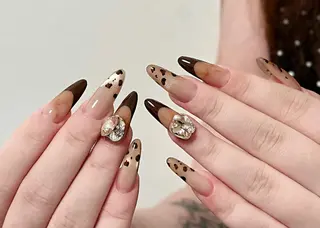 ネイル Pure&Rich Nailのネイルデザイン