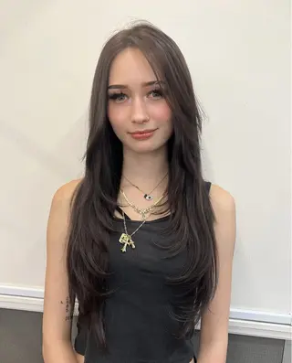 ロング 吉村 憂々のヘアスタイル