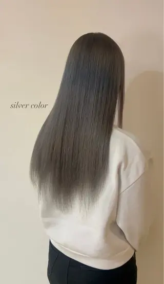 カラー 鈴木 美紅のヘアスタイル