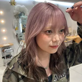 ロング 🍂透明感ベージュ カラー🍂森部杏菜のヘアスタイル