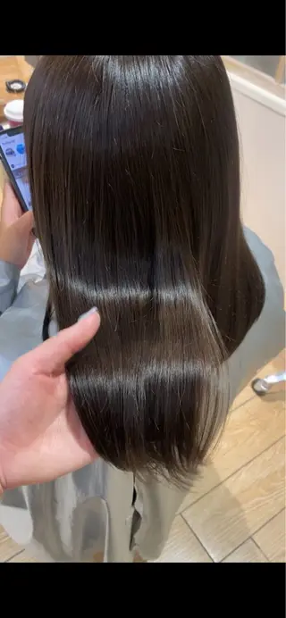 カラー 山口 夏代のヘアスタイル