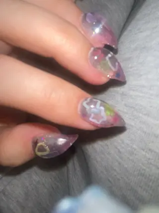 ネイル Maya 📍niconailのネイルデザイン