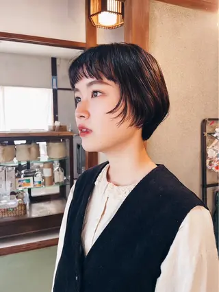 ショート 透明感カラー 🦙なりたりみのヘアスタイル