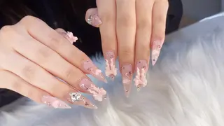 ネイル Rei _Nail 新宿のネイルデザイン