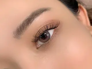 マツエク・マツパ 難波駅すぐ🩵当日予 約◎eye✨UENOのマツエク・マツパデザイン