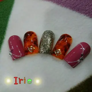 カラー パーマ ヘアアレンジ メンズ キッズ ネイル 與儀 知佳のネイルデザイン