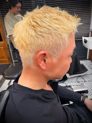 ショート カラー メンズパーマ メンズカットYUKIのヘアスタイル