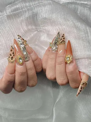 ネイル Lee Nailsのネイルデザイン